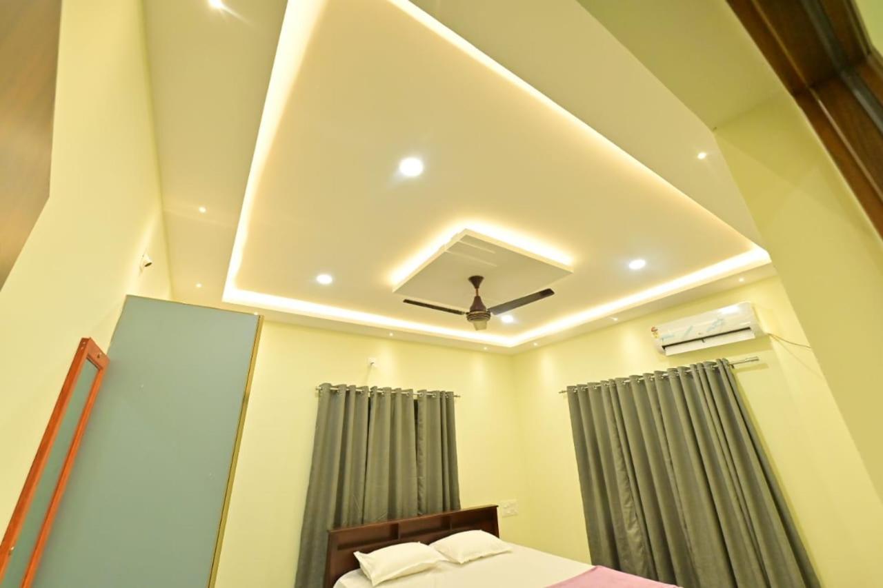 Gokula Homestay Subrahmanya Exterior foto